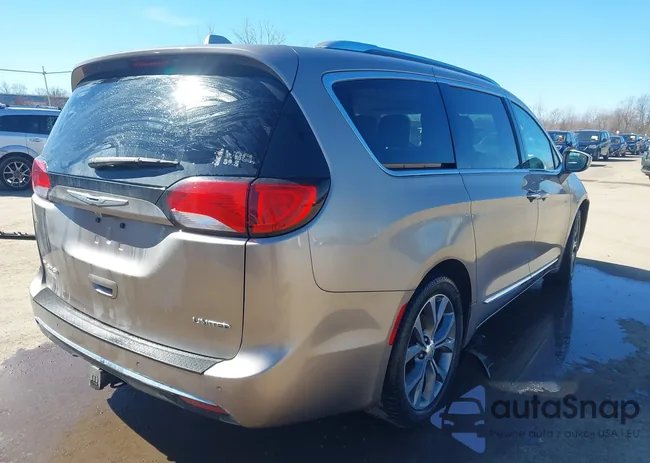 2C4RC1GG2HR762867: 44555308