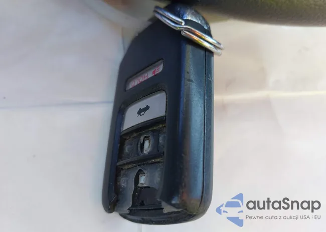 2HGFB2F86FH567106: 44555336