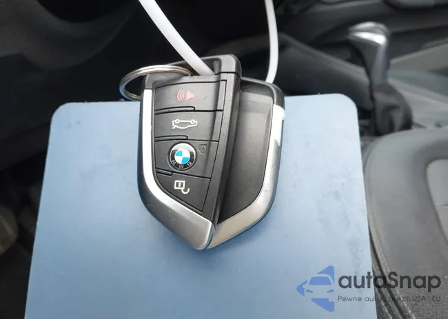 WBXHT3C3XG5E50467: 44555440