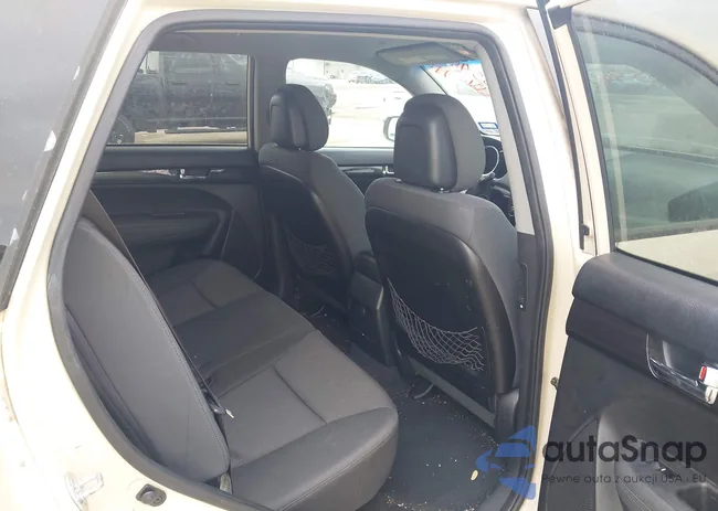 5XYKT4A64CG208830: 44555444