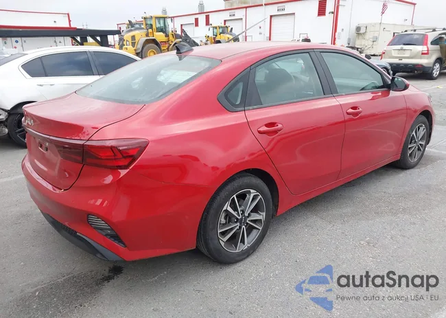 3KPF24AD1PE642192: 44555526