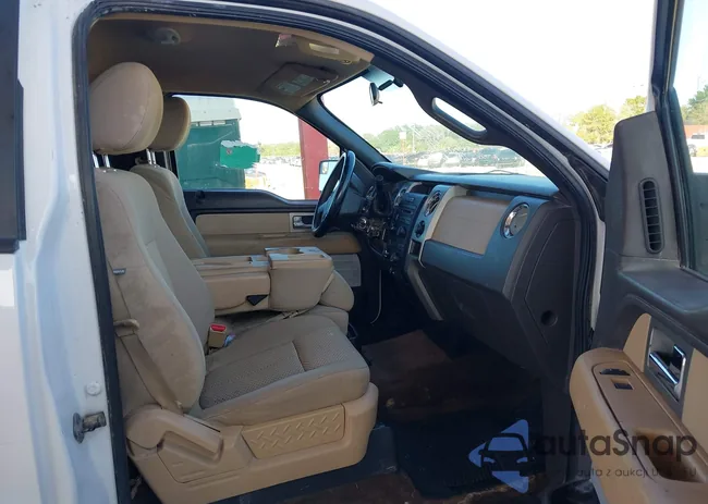 1FTMF1CM1BFB24976: 44556591