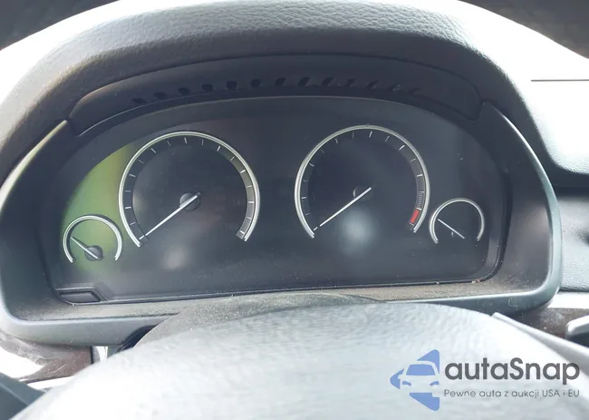 5UXKR2C5XJ0Z14368: 44556840