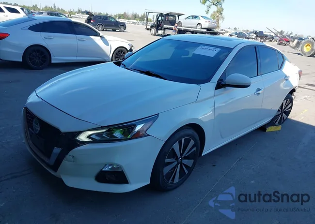 1N4BL4EV7LC231868: 44556843