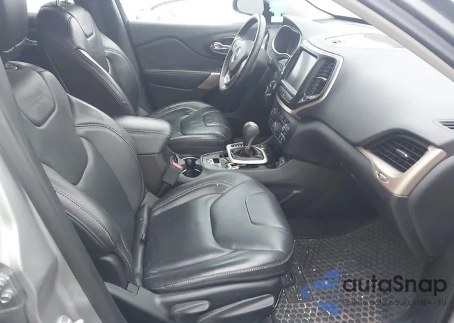 1C4PJMCS4HW575145: 44557012