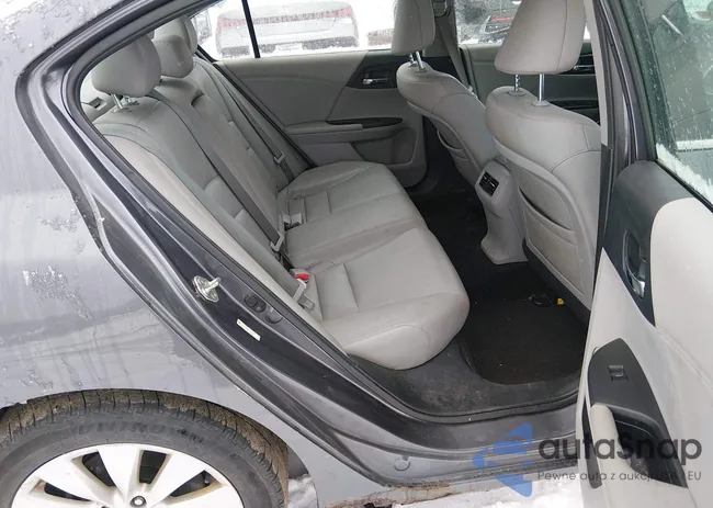 1HGCR3F80EA012573: 44556243