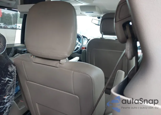 2C4RC1CG8FR629369: 44556264