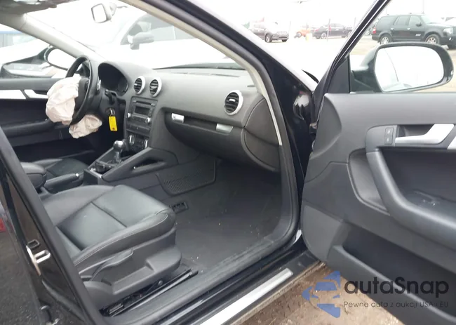 WAUKEAFM3BA009165: 44557747