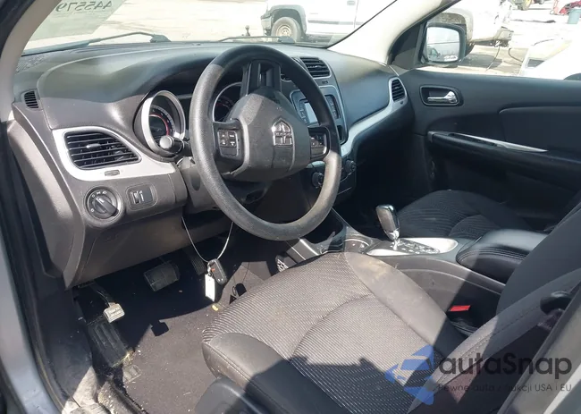 3C4PDCABXGT135231: 44557940