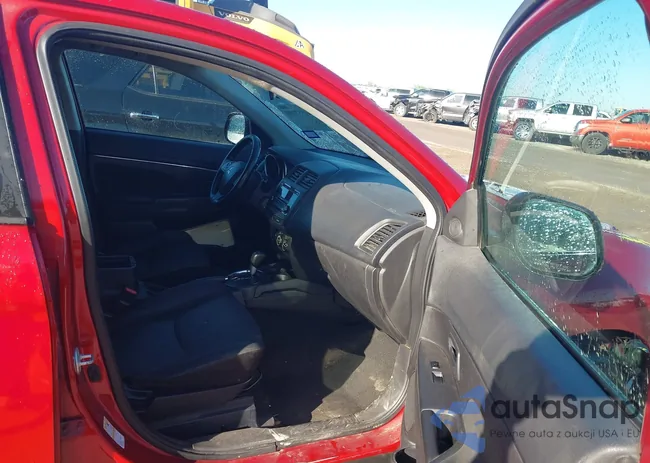 4A4AP3AWXFE042801: 44557190