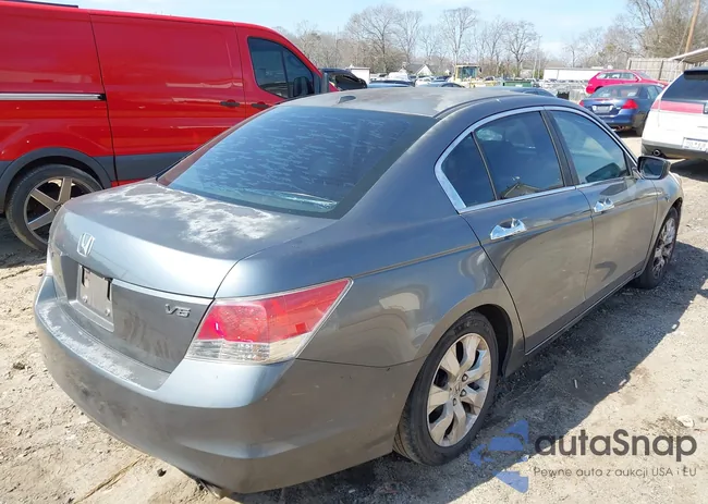 5KBCP3F80AB001998: 44557193