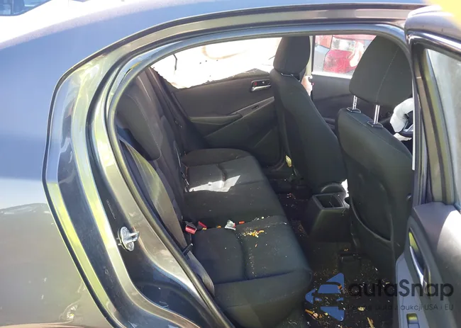 3MYDLBZV6GY144611: 44557402