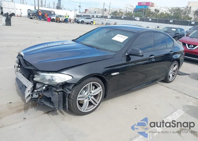 WBAFR7C52DC820579: 44558766