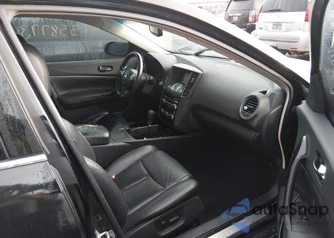 1N4AA5AP8BC866840: 44558773