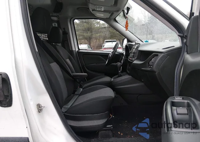 ZFBHRFAB5L6P31569: 44558823