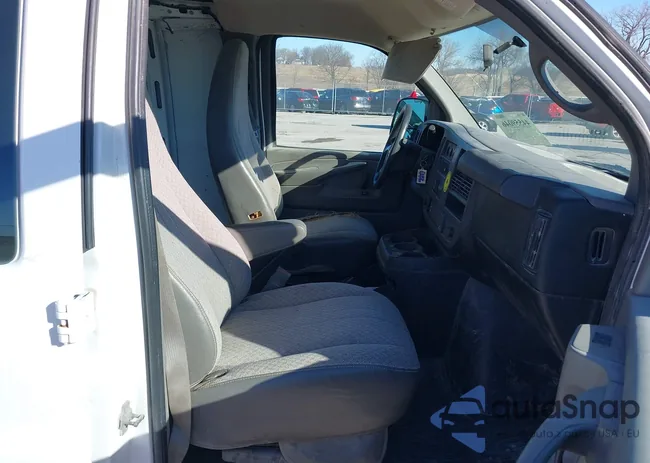 1GCWGFCF4F1197153: 44559046