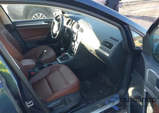 3VWM17AU8HM542817: 44558314