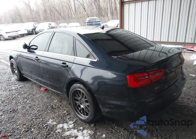 WAUGGAFC8CN124202: 44558325