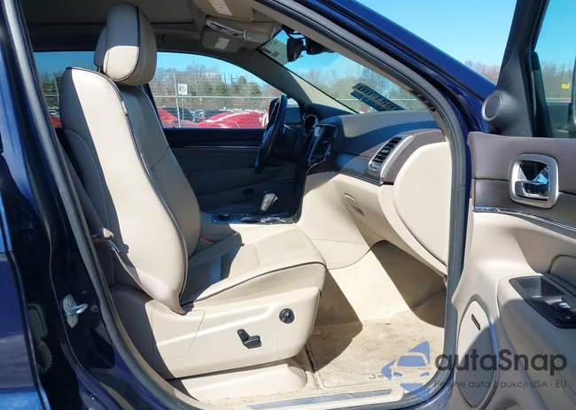 1C4RJFCG8HC949239: 44559563