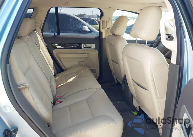 2LMDU68C58BJ20460: 44559663