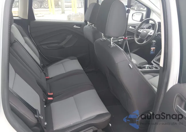 1FADP5AU8HL114288: 44559742