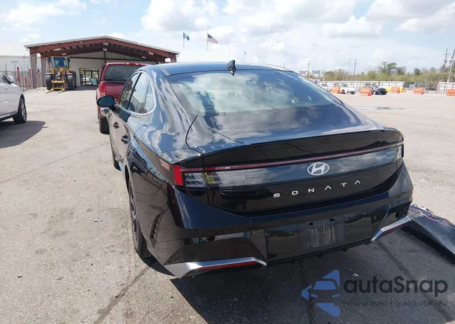 KMHL64JA8SA480582: 44559859