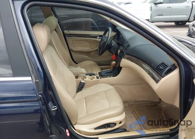 WBAAV53421JS93233: 44559914