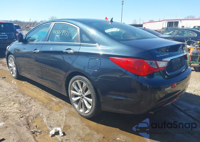 5NPEC4AC6BH000698: 44559931