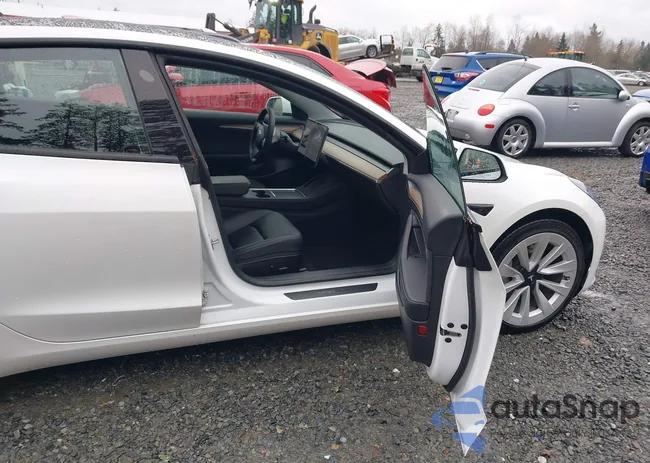 5YJ3E1EBXMF073964: 44559987