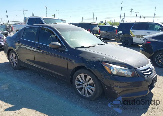 1HGCP2F89BA113249: 44560026