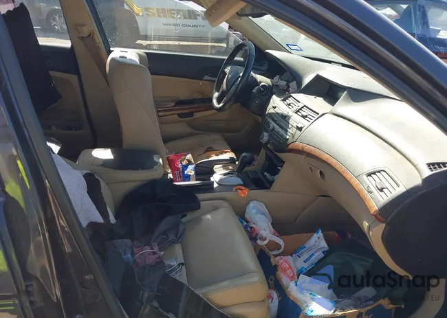 1HGCP2F89BA113249: 44560026