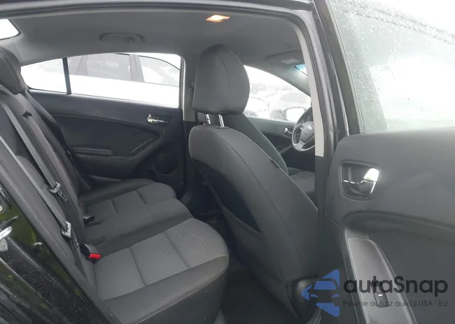 KNAFX4A67G5609855: 44560076