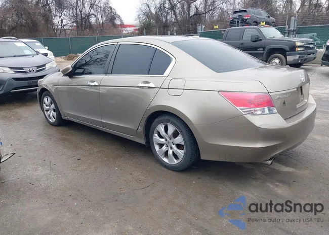 1HGCP3F84AA016111: 44559205