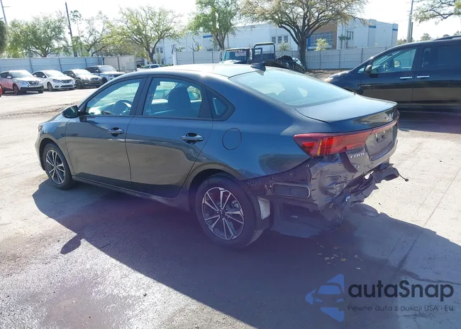 3KPF24AD1RE762755: 44559236