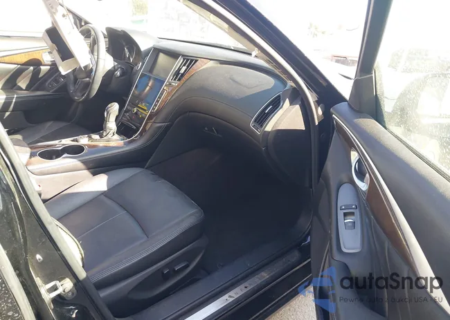 JN1EV7ARXJM445470: 44560648