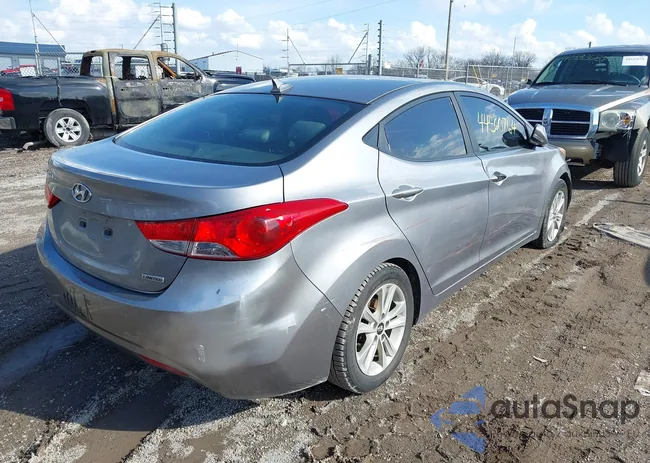 KMHDH4AEXDU712571: 44560764