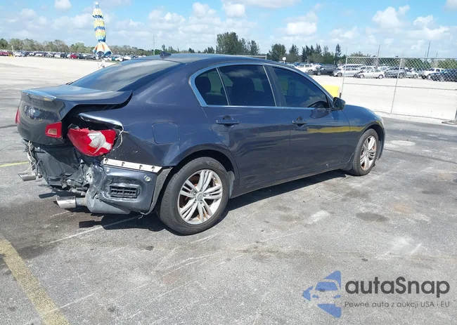 JN1CV6AR2DM352903: 44560806