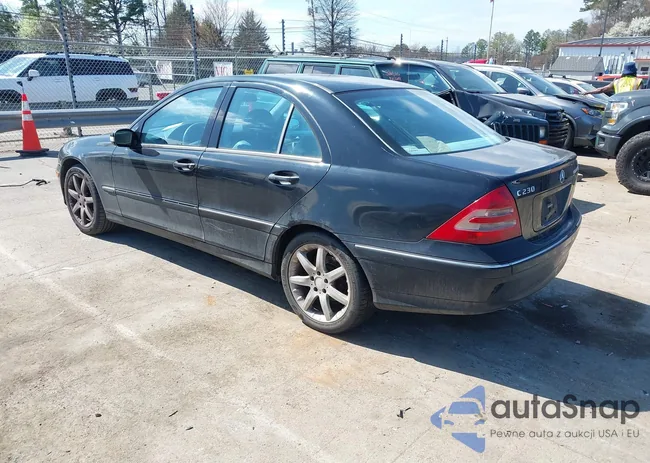 WDBRF40J83F420238: 44561035