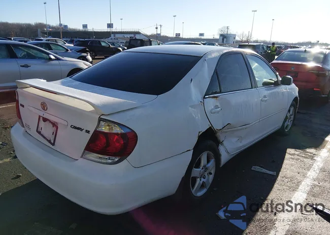 4T1BE32KX5U433623: 44561079