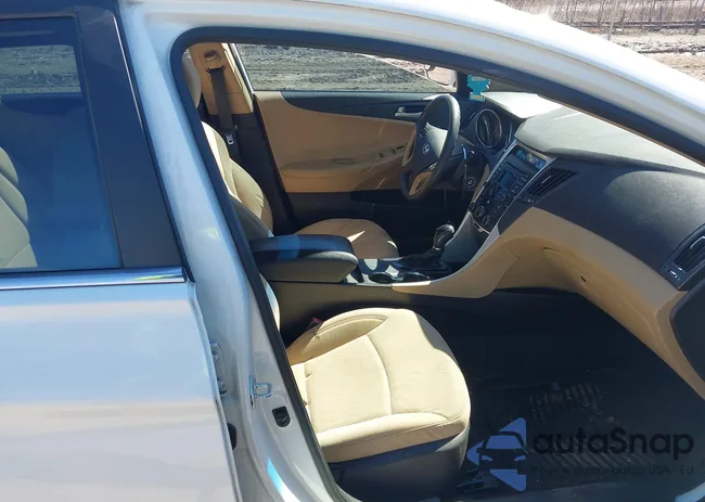 5NPEB4AC9EH893473: 44561102