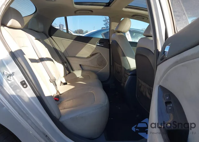 KNAGN4A70B5083774: 44561109