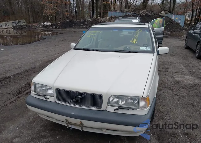 YV1LS5548T3311561: 44560192