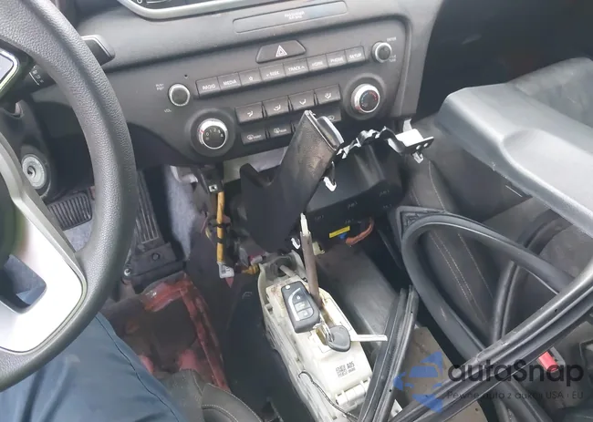 KNDPM3AC5N7015606: 44560239