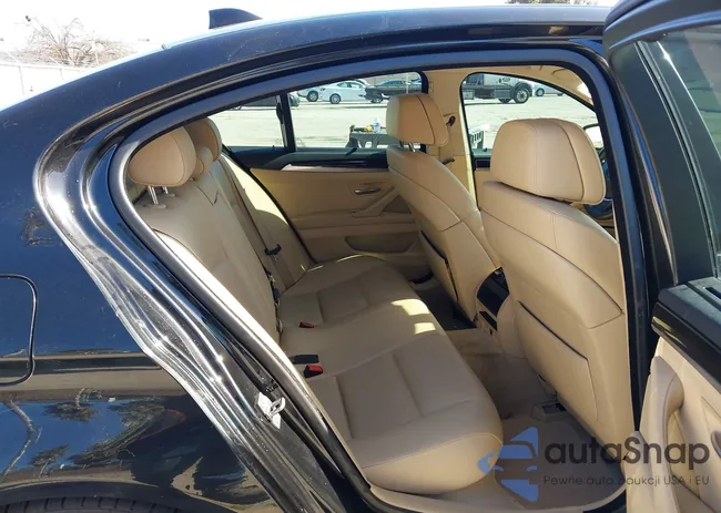 WBAFR7C5XBC802764: 44561703