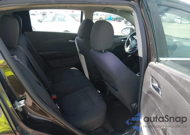 1G1JC6SH5E4125876: 44561792