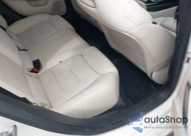 W1K5J4HB0LN082082: 44561796