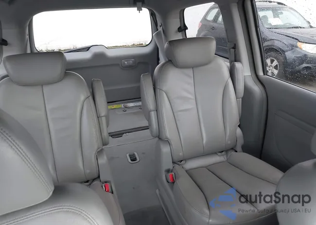 KNDMB233976174119: 44561827