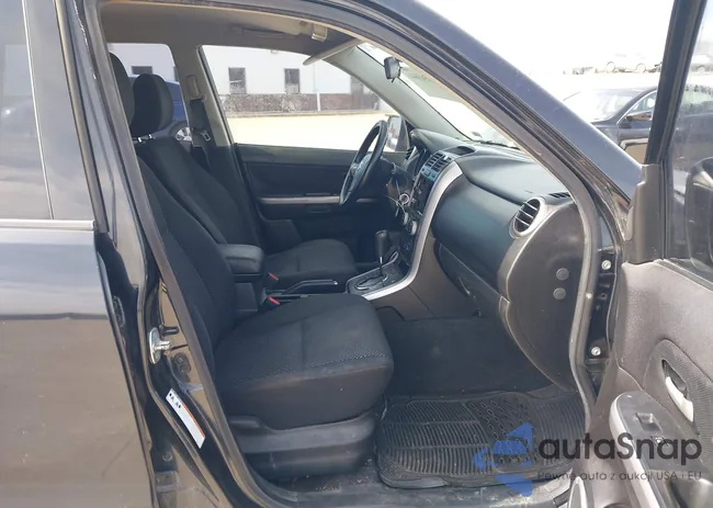 JS3TE941X84101154: 44561841