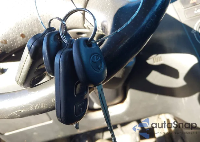 2T1BR32E45C557600: 44561974