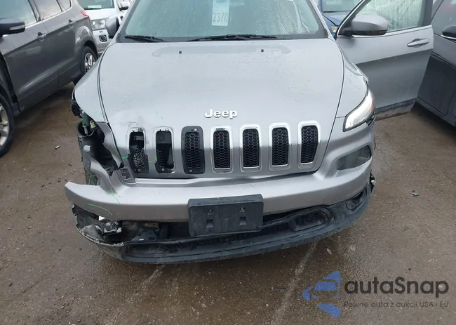 1C4PJMCS5HW529517: 44561145